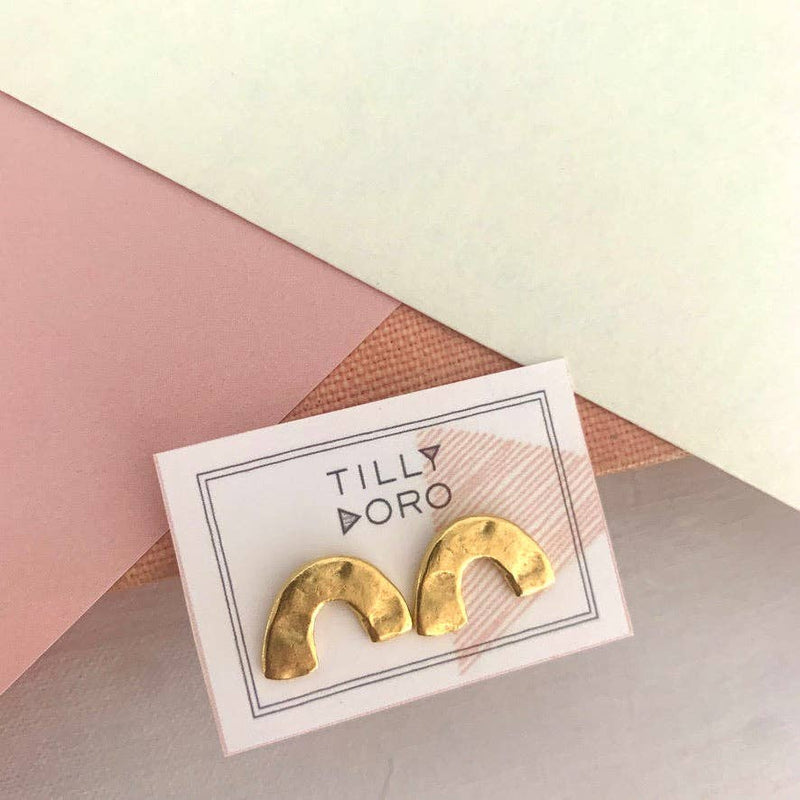 Arc studs