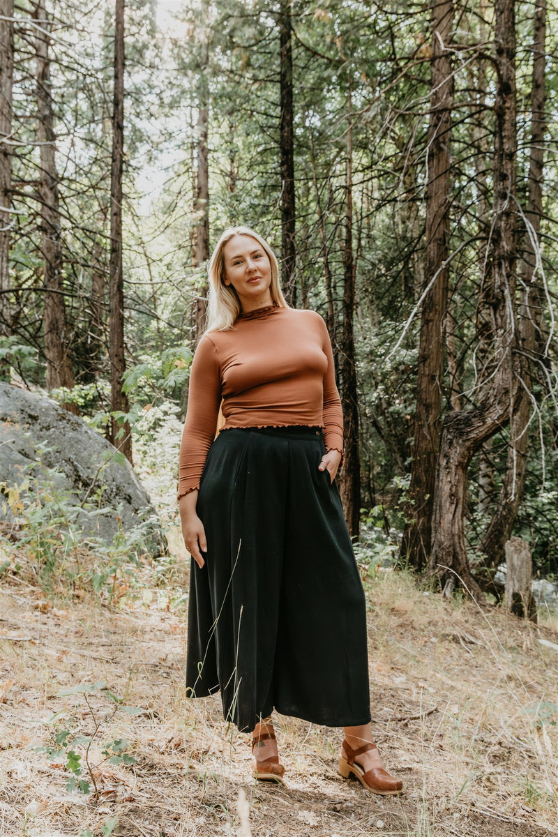 Rue Pants in Black Linen