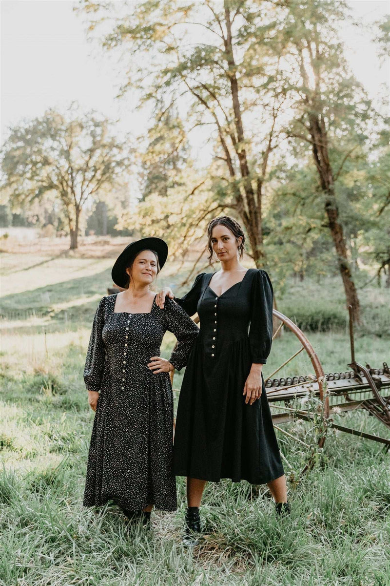 Prairie Dress in Black Dot – Field Day