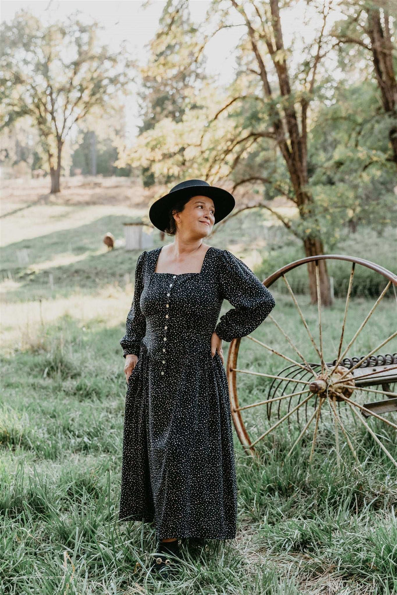 Prairie Dress in Black Dot – Field Day