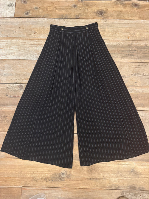 Rue Pants in Black Linen PinStripe