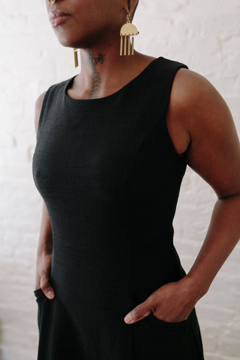 Lori Dress in Black Linen M Lori Dress in Black Linen M