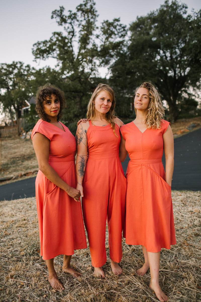 Xena Dress in Coral Linen M Xena Dress in Coral Linen M