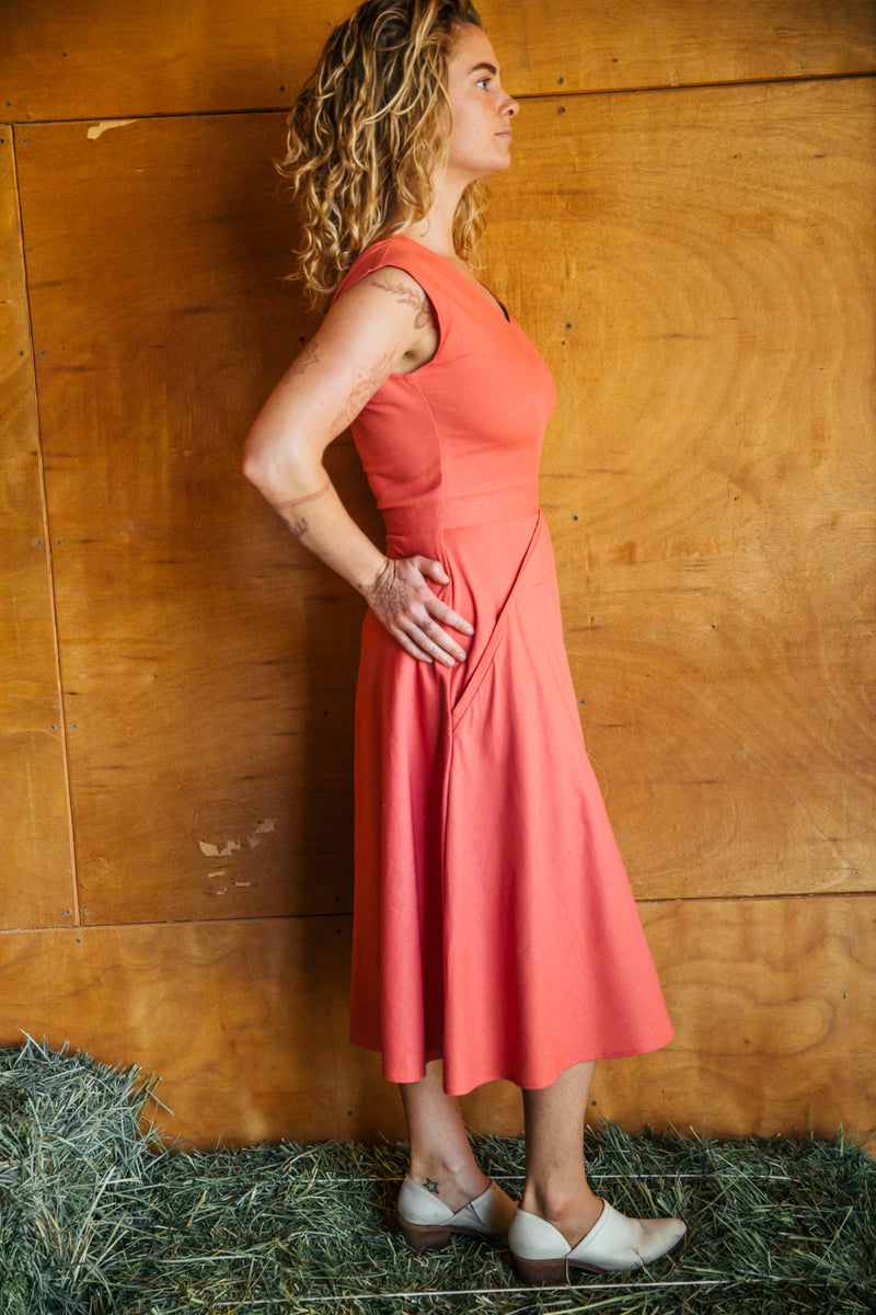 Xena Dress in Coral Linen M Xena Dress in Coral Linen M
