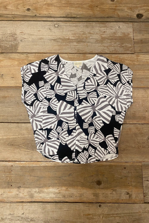 Field Day Top Dolman Top in Bow Tie
